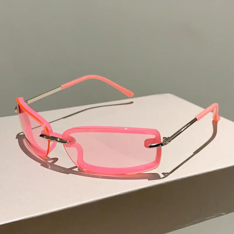 Luxusná dizajnérka značky Y2K Square Slnečné okuliare Ženy Vintage módne slnečné okuliare pre mužov Trendy punk ružové cukrovinky farebné odtiene UV400