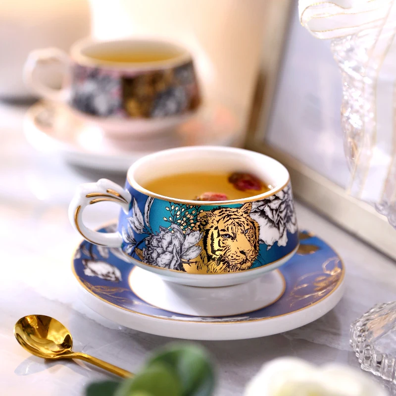 Luxusná keramická sada kávy, Hrnček z porcelánu Snow Leopard, čajový pohárik, popoludňajší šál