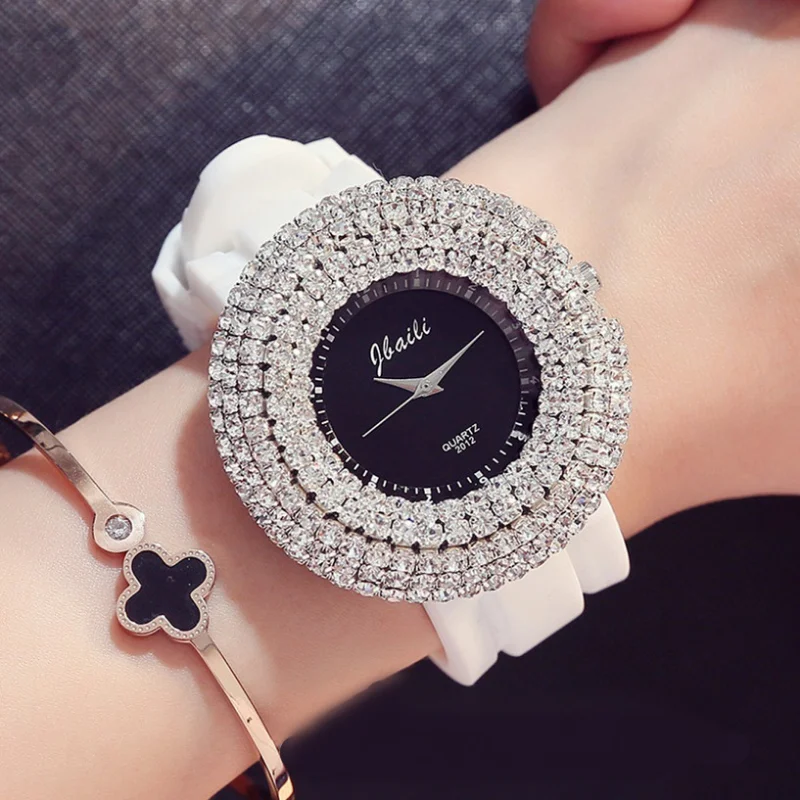 Luxusné dámske hodinky Crystal Casy Quartz Zápraky Silikónové hodinky Big Dial Clock Relojes de Mujeres Relogios Feminino