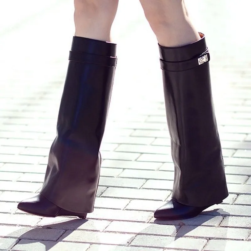 Luxusné topánky žralokov Slip-On Origins Leather Women Knee-High-topánky špicaté špičky vysokej podpätku klinové dizajnérske topánky botas femininas 2024