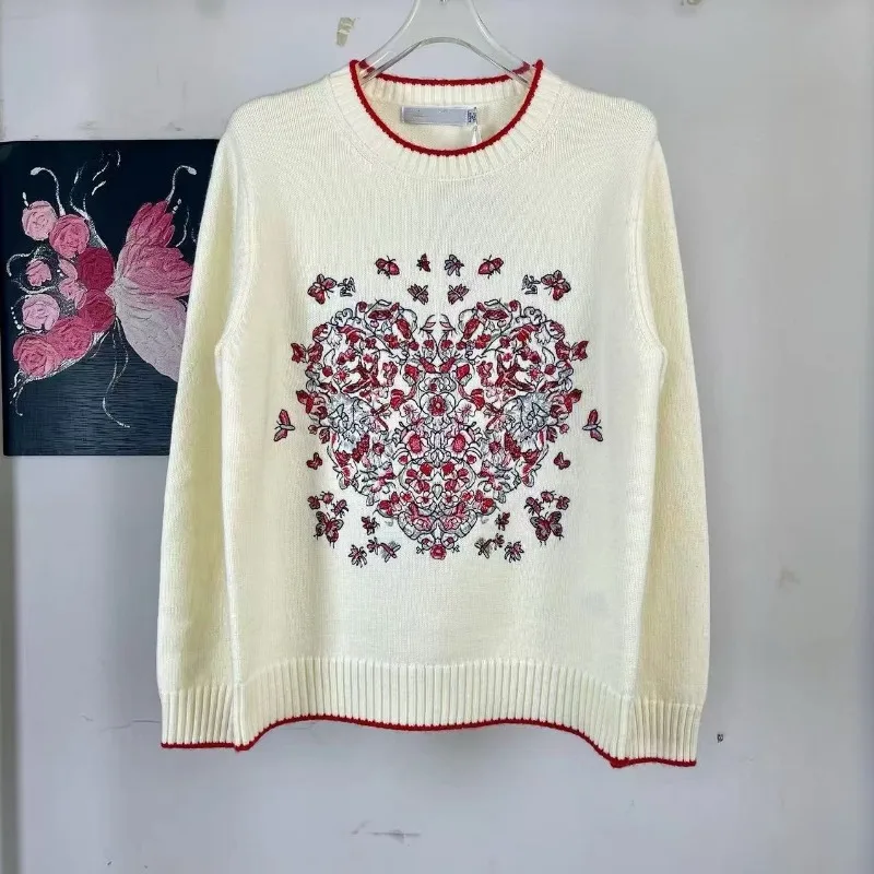 Luxusné vyšívanie pletených pletených svetrov dám s dlhým rukávom srsť biely pletený pullover