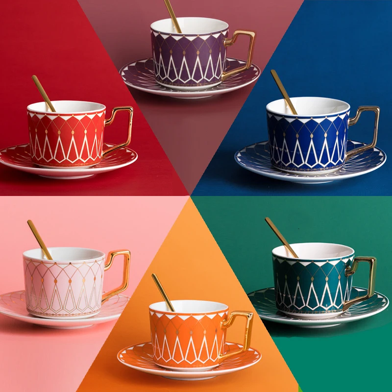 Luxusný palác keramická kávová šálka šašliarenskej lyžice sada 220 ml Nordic Tea Cup porcelánová čajová sada pokročilá šálka šálky kaviarne espresso šálka