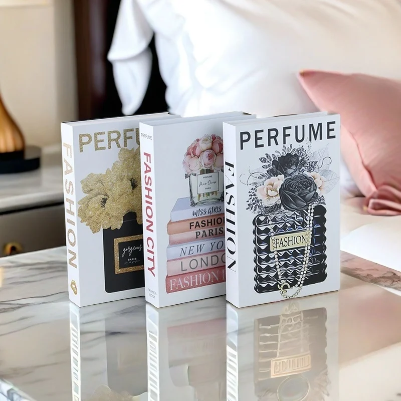 Luxusný parfum falošné knihy Storage Box Rose Dekoratívne knihy Fashion Magazine Kozivo