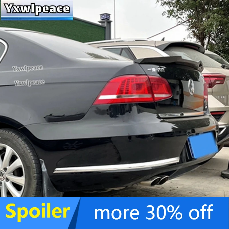 M4 Style Real/FRP uhlíkové vlákna Zadný kmeň kmeňa Spojler automobilov pre vozidlá pre Volkswagen Passat B7 2012 2013 2014 2015