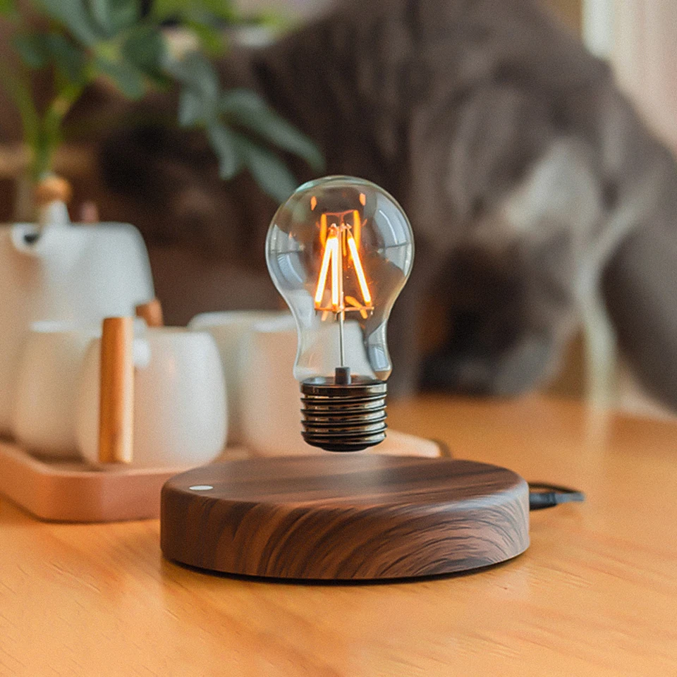Maglev Názov extravagantná stolová lampa retro domov obývacia izba Štúdium veranda stola Magnetická levitačná žiarovka Ornament