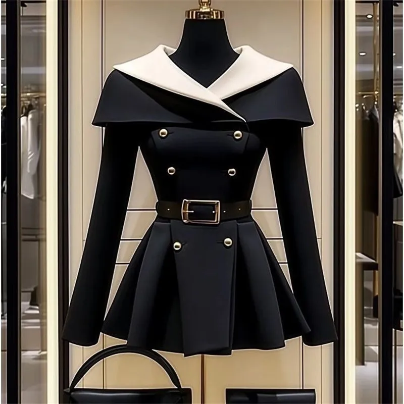 Malá vôňa s dvojitým dojčeným bundom Ženy pásový pás Cinche Coat High End Pleat čierne vonku