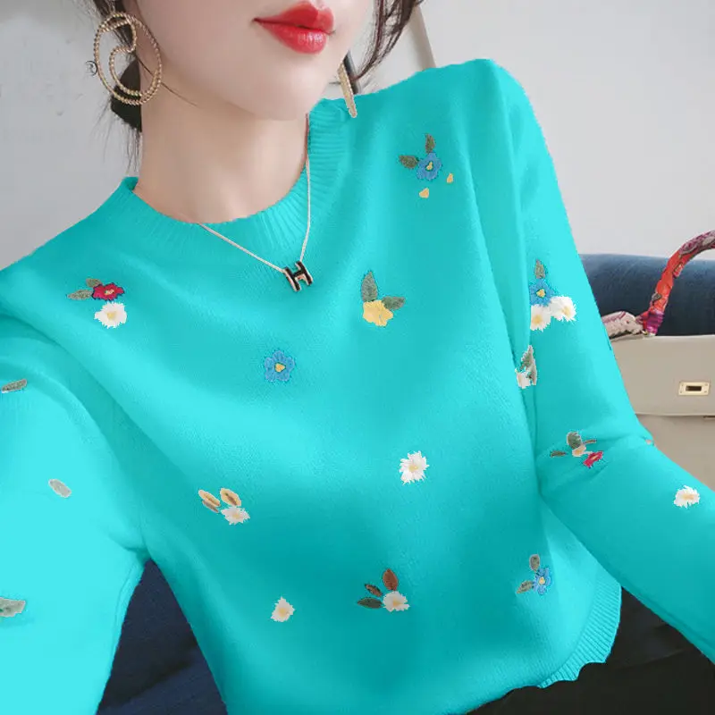 Malé Daisy vyšívané jarné okrúhly krk sveter top s vnútorným oblečením sveter ženy