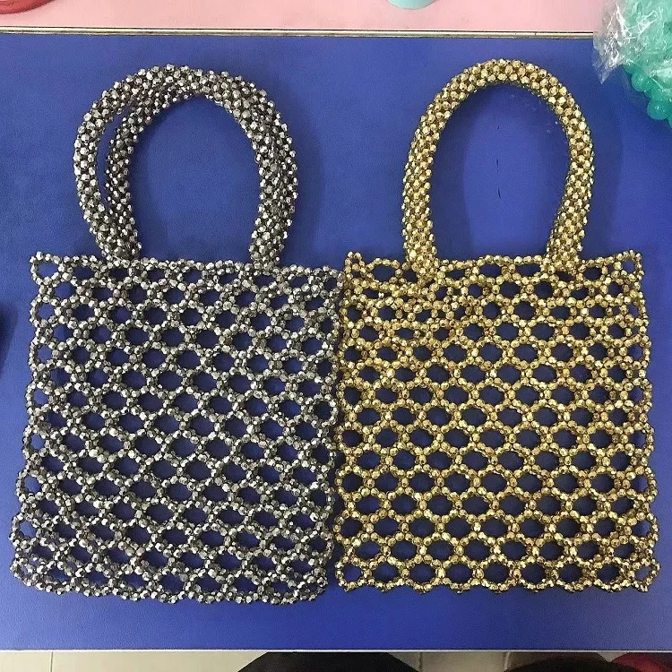 Malé korálkové kabelky dizajnérske kabelky Crossbody Clear Acryl Crystal Pearl Box Totes Zlato Prispôsobené ženy tkané kabelku 2023