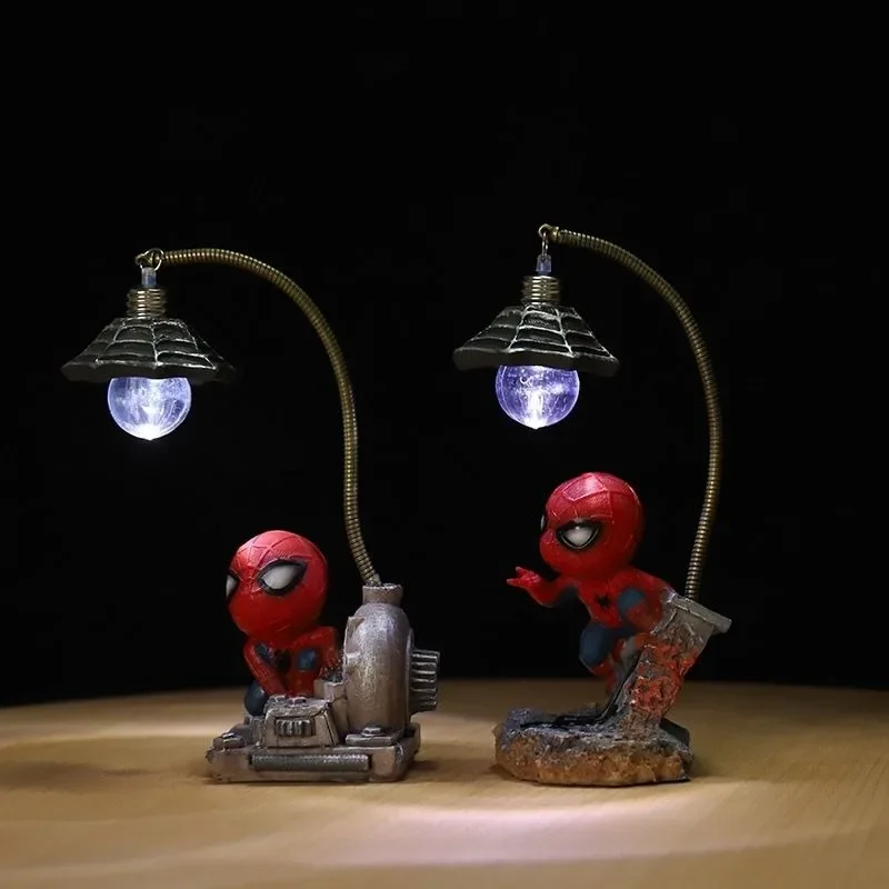 Marvel Hero Spiderman Creative Night Light Personalizovaný darček k narodeninám pre priateľov promóciu darček pre stolné ozdoby Dormitory