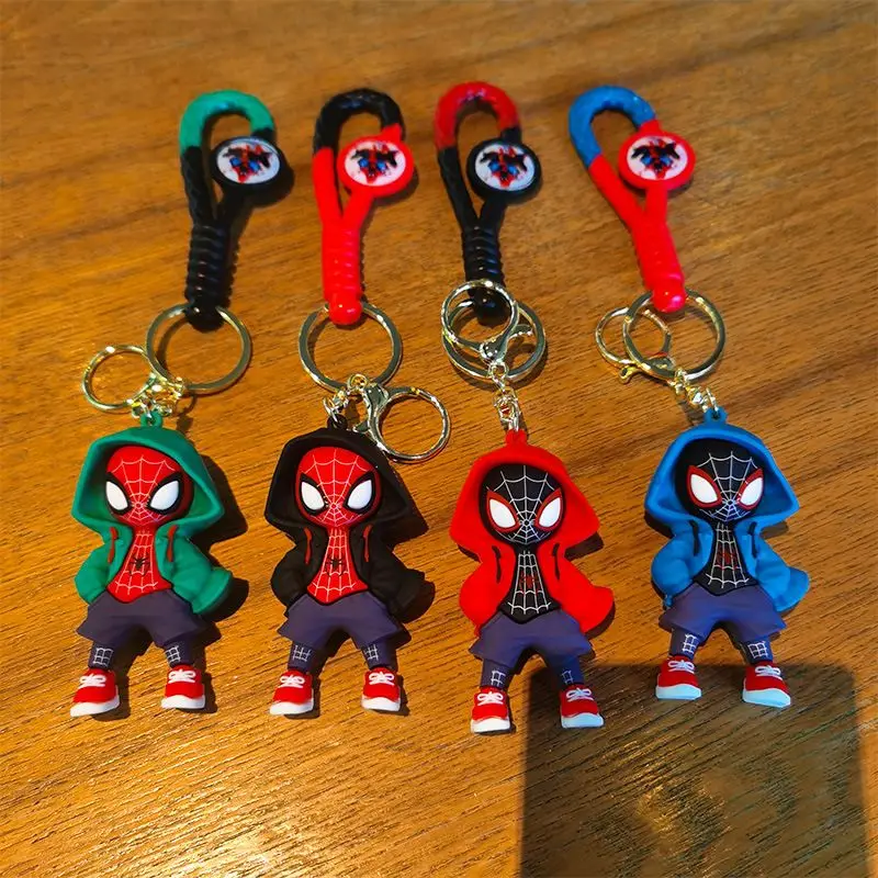 Marvel Iron Man Captain America Animácia Periférna karikatúra Keychain Junior High School Študent School Bag Anti-Lost Pendant