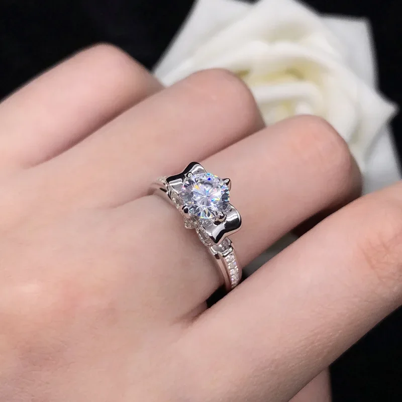 Masívne 14k biele zlato AU585 Platina PT950 Jednoduchý diamantový prsteň Micro Set 14K Ring Moissanit