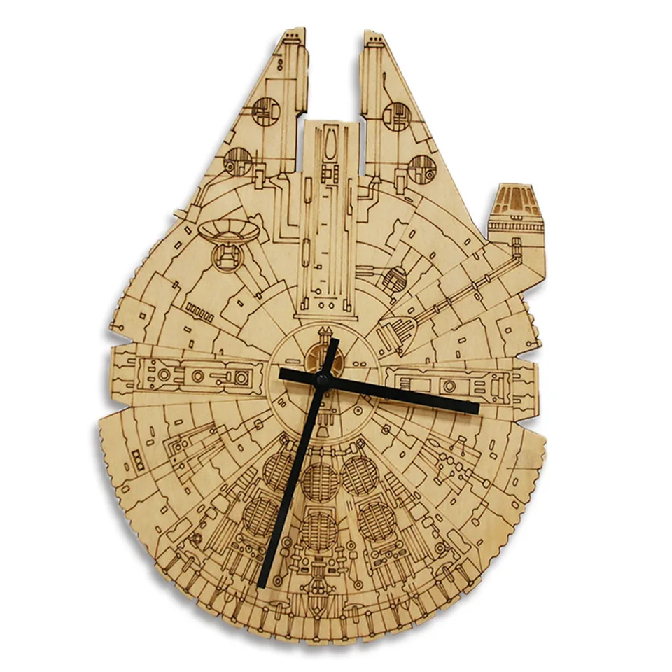 Millennium Falcon Artisan laser Ryté drevené hodiny pre kino divadla Domáce dekorácie Wall Watch Starship Geek Chic Nerd Darček
