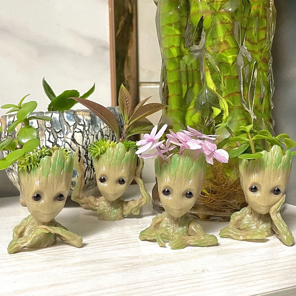 Mini figuríny Desktop Malé kvetinové hrnce Miniatúrny model domáca dekorácia Groot Tree Man Ornament Deti Hračky