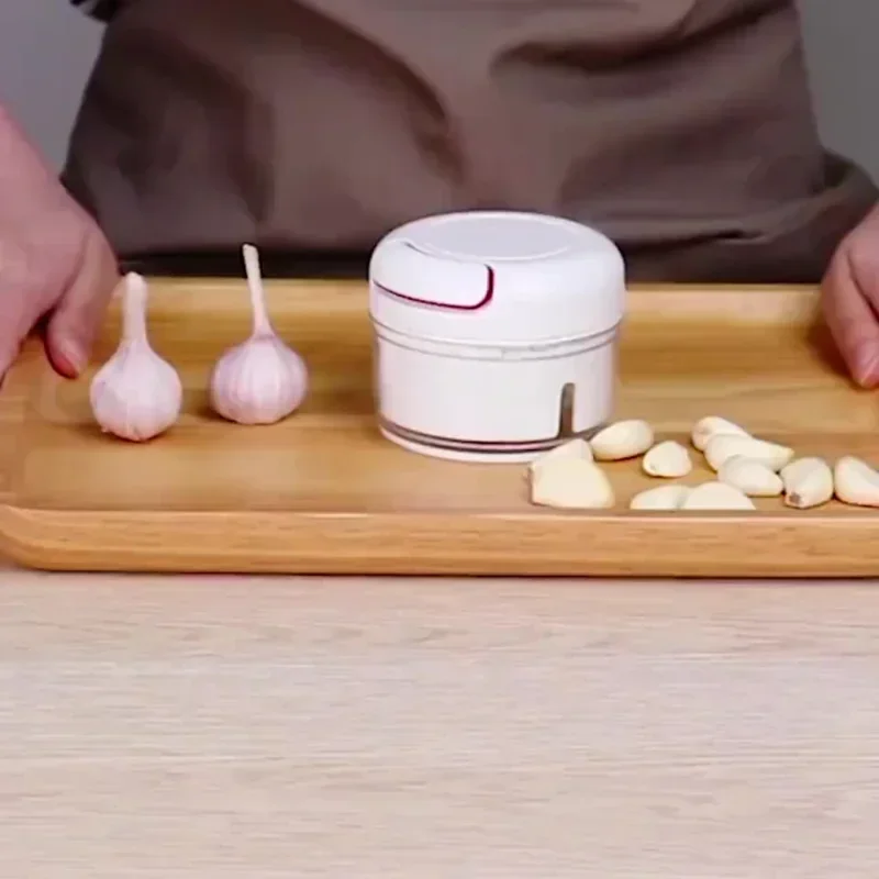 Mini potravinové cesnakové zeleninové mlynčeky Chopper Mincer Crusher Press pre mäsové orechy Pepper cibuľa Multifunkčný manuálny spracovateľ potravín