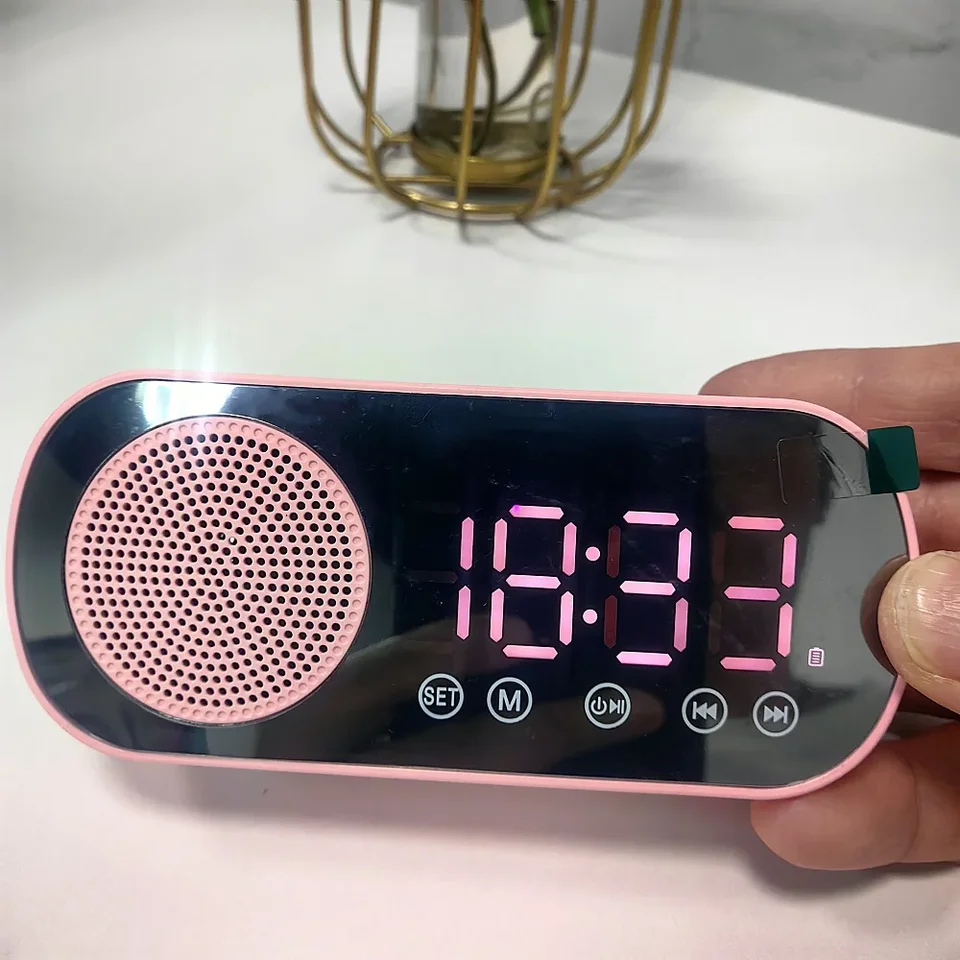 Mini zrkadlo Digitálny budík Časovač dobíja sa nabíjateľné bezdrôtové hodiny 2 Alarmy FM Radio Wireless Subwoofer Subwoofer Desktop LED hodiny