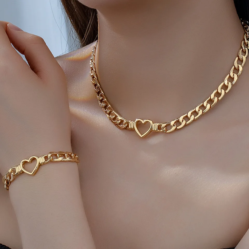 Minimalistický tvar srdca Dutiny CollarBone Retiazka Náramok pre ženy Darček Party Darček módne šperky CS009