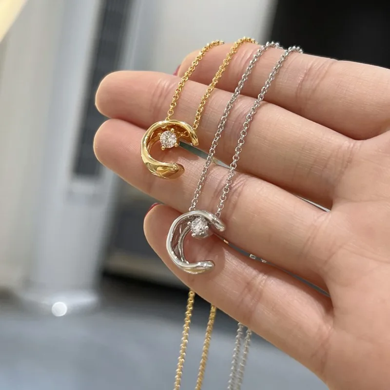 Minimalistický zirkónový krištáľový mesiac prívesok pre ženy pre ženy