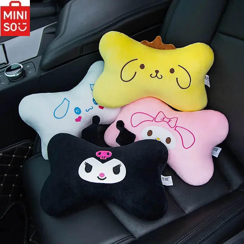 Miniso Sanrio melódiu Kuromi auto plyšová hlava karikatúra karikatúra škorica pud puding krk vankúš dám