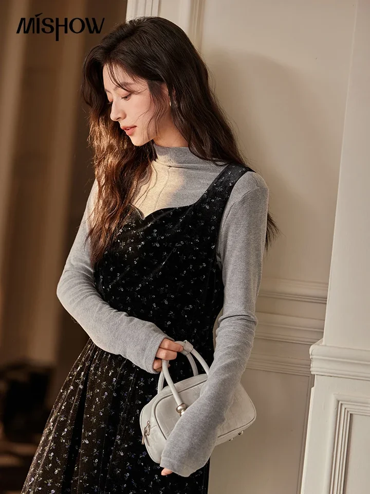 Mishow Luxury Dress Dámske módne zamatové vytlačené šaty Halter 2024 Jeseň zimná francúzska francúzska elegantná elegantná šaty bez rukávov MXD55L2066