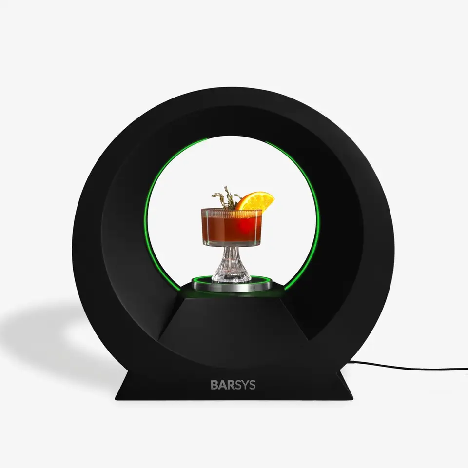 Mixér s kokteilom pre domáci bar, stroj na výrobu koktailov Margarita, kokteil a makiet