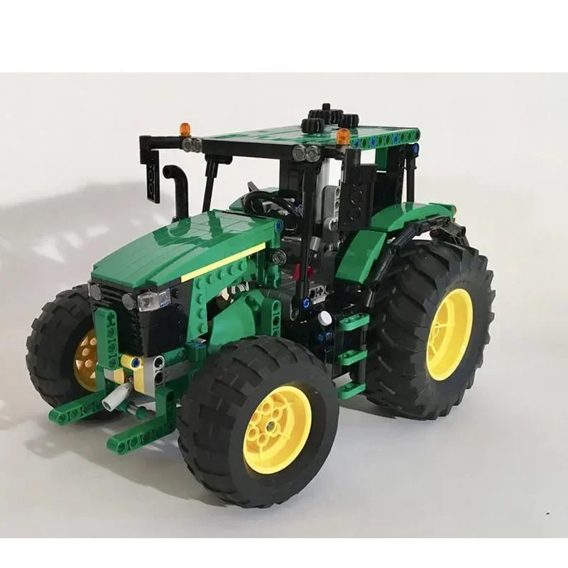 MOC-77079 a 6130R Traktor Mechanical Car Agriculture Series Builing Block Block Hračky 1006ks DIY Hračky vianočné darčeky