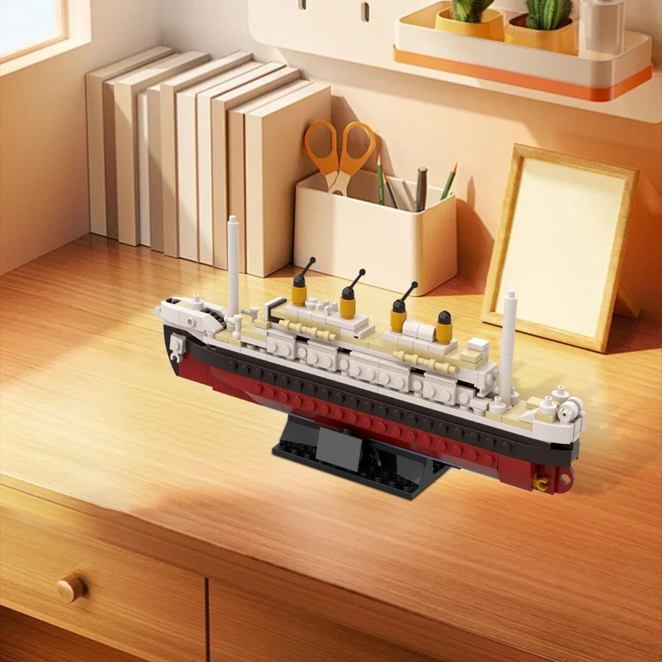 MOC Titanic Model Building Blocks Malé simulačné výletné lode Stavebné bloky ozdoby Puzzle hračky tehlové hračky Detské darčeky