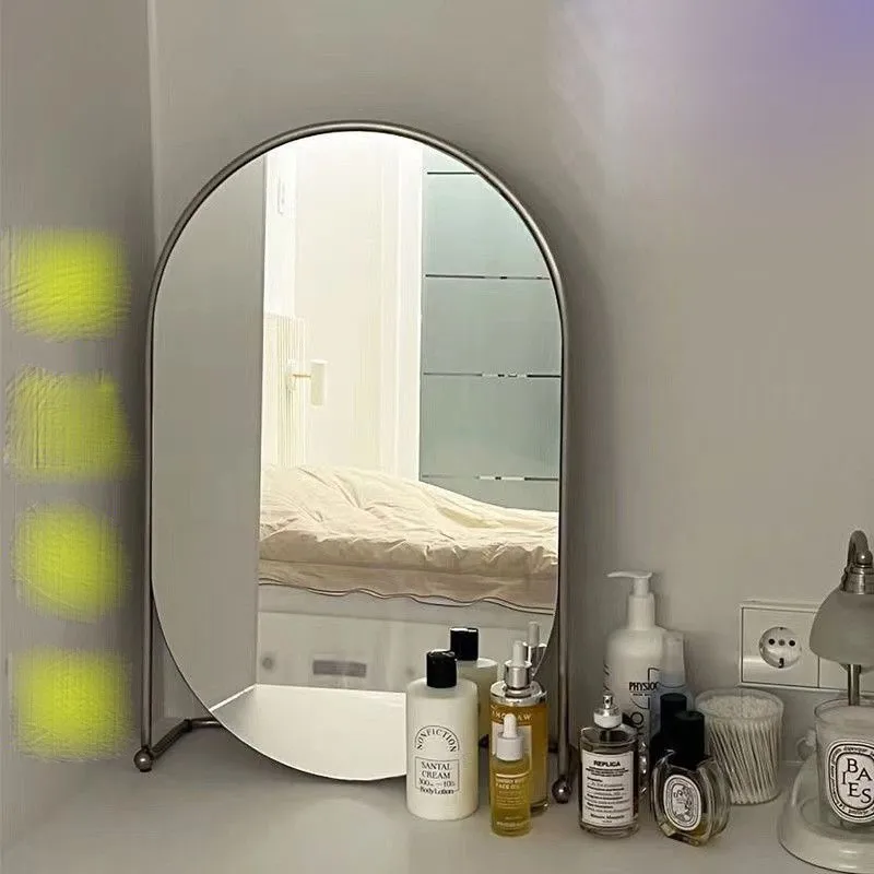 Moderná minimalistická z nehrdzavejúcej ocele Metal Iron Art Desktop Oval Mirror Mirror Flip Mirror Desktop Kúpeľňa zrkadlo ZE776