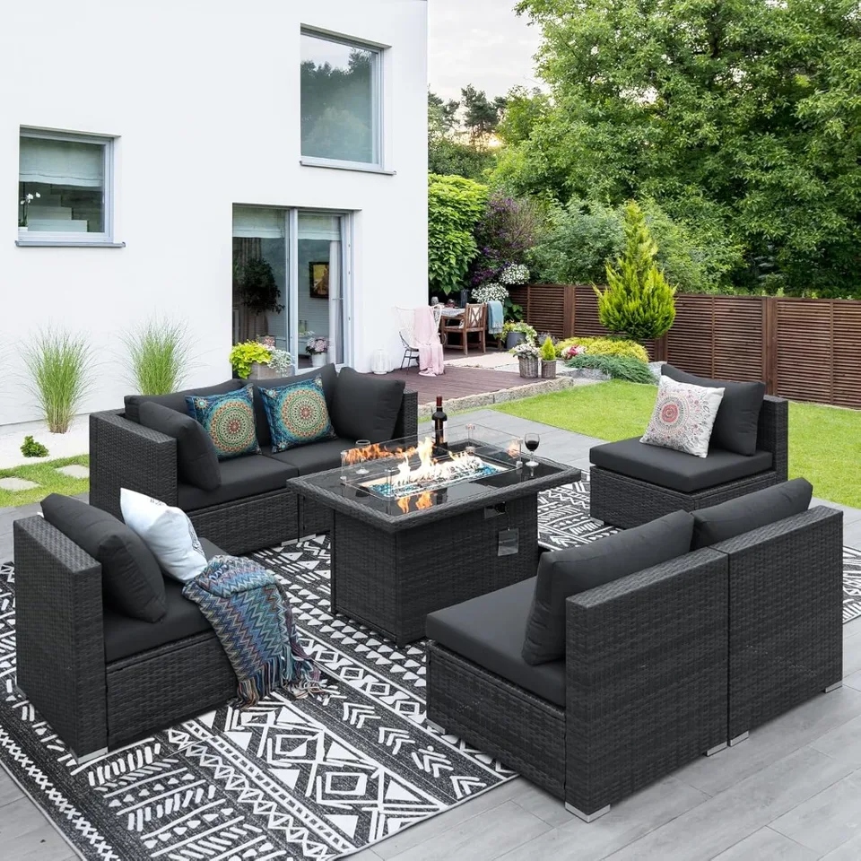Moderný luxus 29.3 '' Vysoký chrbát Extra veľkú veľkosti Rattan Patio Furniture Section Sets Sety s plynovým/propánovým ohniskovým stolom