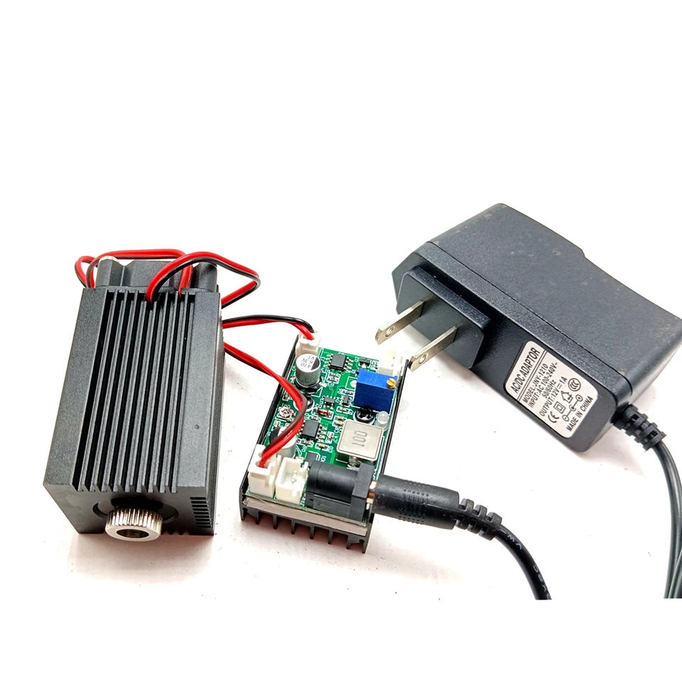 Modul Focus Red Laser Diode 650nm 100MW DOT/LINE/KRIZOVANIE Poloha 33x50 mm dlhá práca s 12V adaptérom a ventilátorom