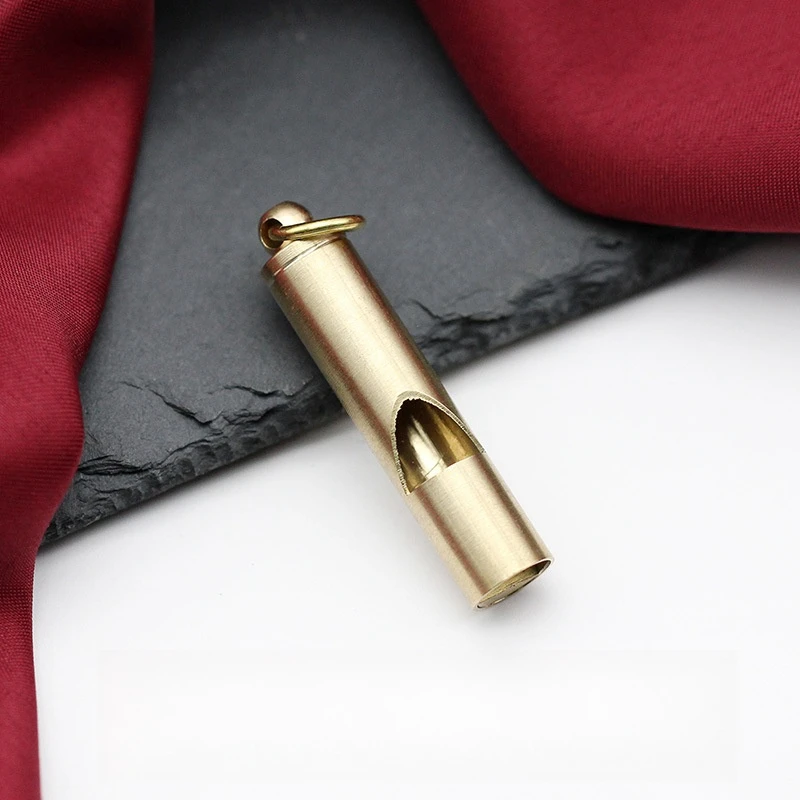 Mosadzné píšťalky outdoor prežitia Kľúčenka Keychain môže znieť prenosné závodné píšťalky píšťalky