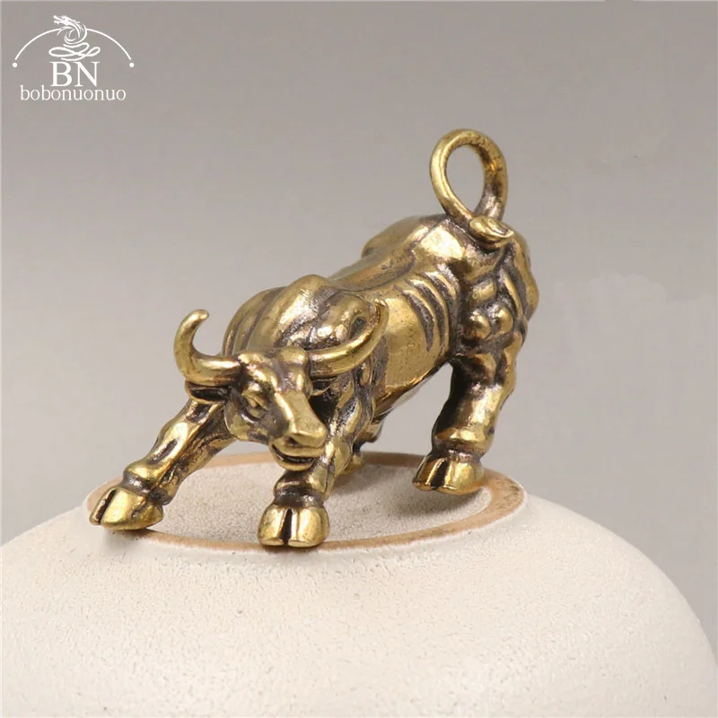 Mosadzné retro býk bojové figuríny Keyring zavesenie šperky kov kov Copper Zodiac Animal Bull CAR Kľúčový reťaz prívesok
