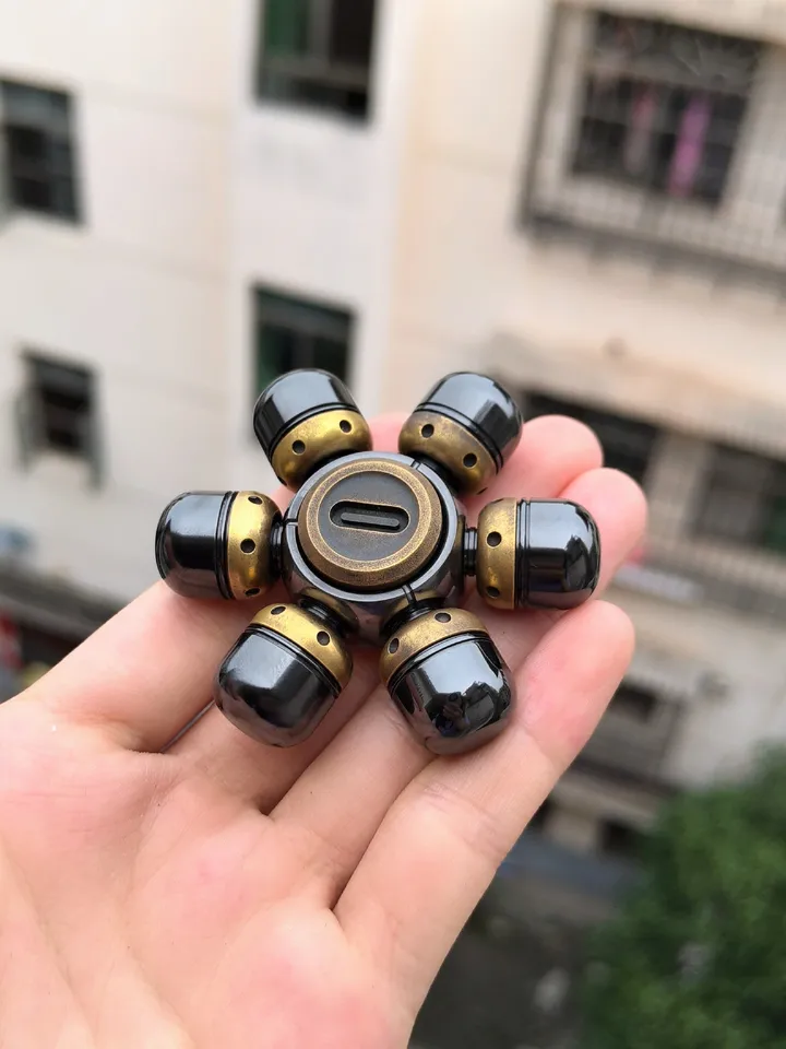 Muyi Time Space Nest Fingertip Gyroscope zirkónia mosadz, mimo tlače