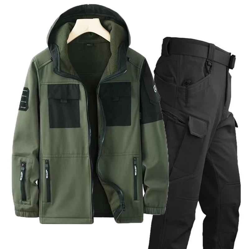 Muži nepremokavé taktické trasové ukazovatele Fleece SoftShell Jackets nohavice Rybárske turistické kempingové nohavice Vodotesné obleky zima zima