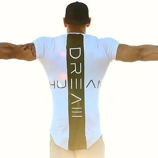 Muži tričko letné patchwork zakrivené lemové tričko Men fitness workout casywear na streetwear