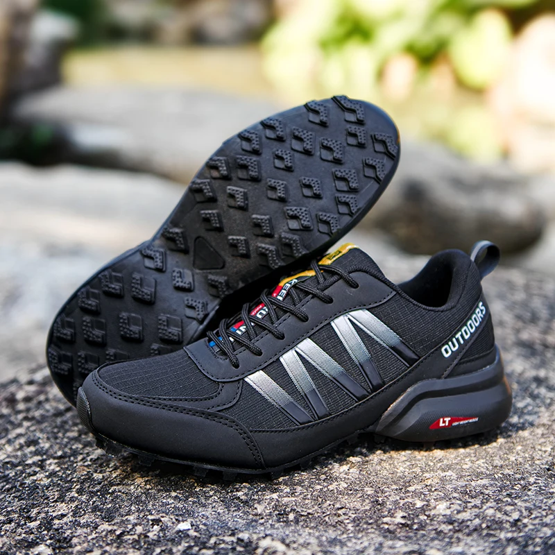 Muži turistické topánky Outdoor tréneri Lace-up lezecké topánky, ktoré sú odolné voči oblečeniu žien, ktoré trekking tenisky kráčajú poľovnícke taktické tenisky