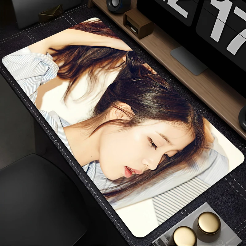 Myšová podložka New Iu Lee Ji Eun Desk Mats Gamer XXL Custom HD Mouse Mout Mat Office Hering Hering PC Prírodné gumové myši koberec podložky