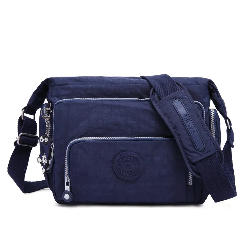 Módna A4 vodotesná muži Dámske rameno Messenger Bag Cross Body Curse Svetlá modrá Čierna červená fialová zelená M1304