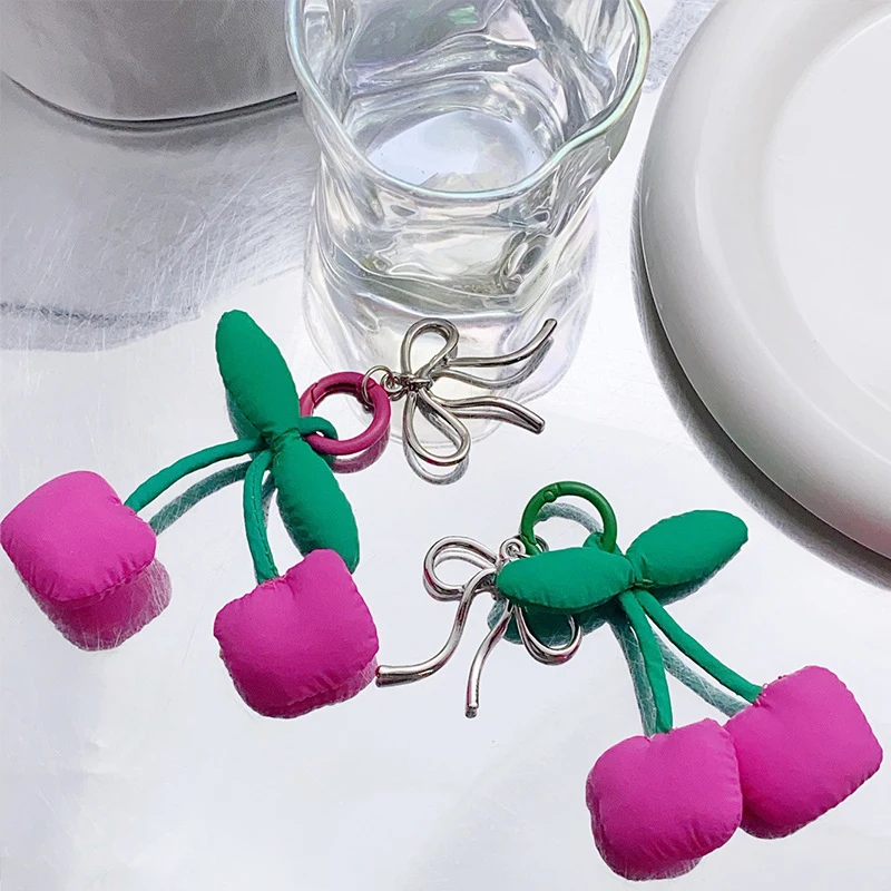 Módna mäkká látka čerešňa Keychain Metal Bowring Keyring for Women Girls Sladký telefón prívesok batohové batohové doplnky Darčeky