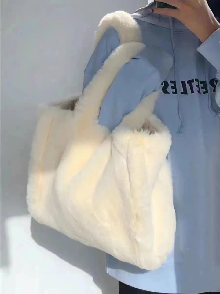 Módna zima veľká kapacita Fluffy rameno taška mäkká plyšová kabelka neformálne teplá nákupná taška
