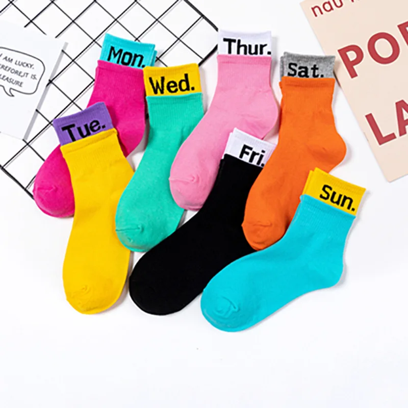 Módne ženské ponožky bavlna s pevnou farbou Business ponožky dámy britský štýl týždenný ponožky pre dievčatá žien smie hip hop Sox steetwear