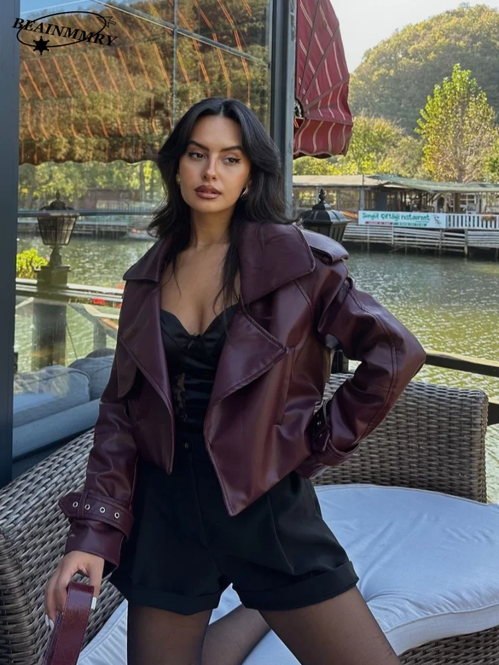 Módne ženy Nové burgundské faux kožené bundy Príčinné rukávy klopne klopné goliere krátke kabáty 2025 elegantná dáma Spring Street Outwear