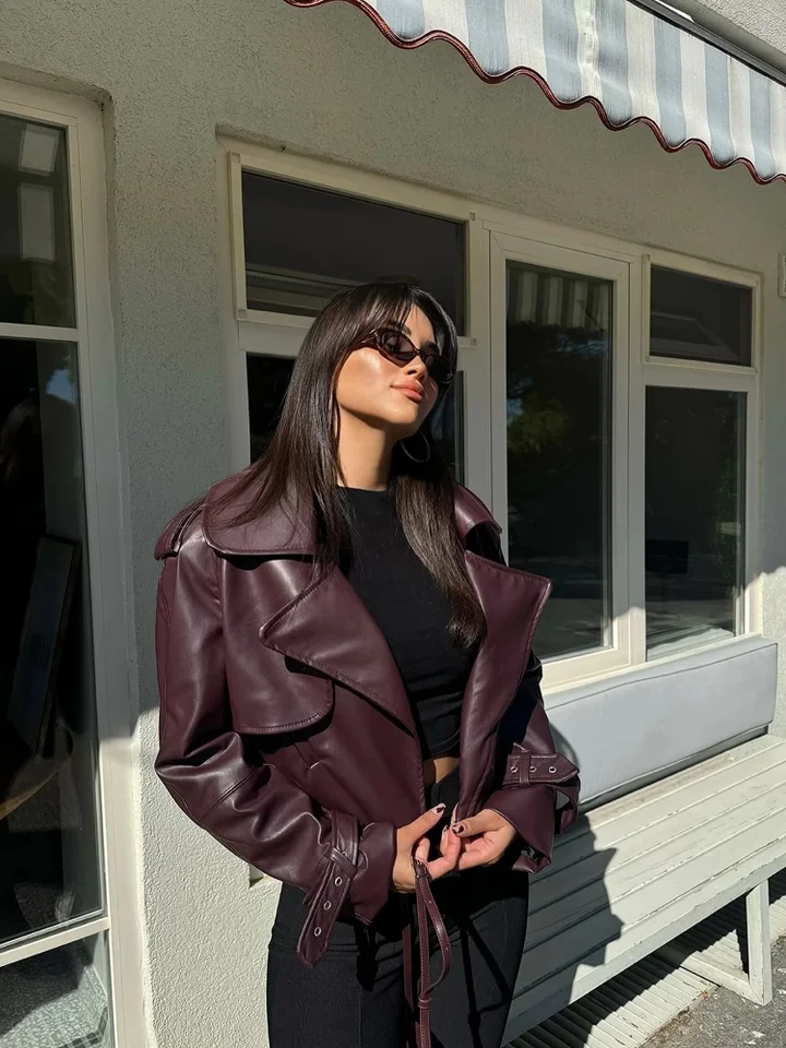 Módny obojok ležérna kožená bunda pre ženy s dlhým rukávom Vintage Červené vrchné odevy s vreckami 2024 Lady New Autumn Streetwear