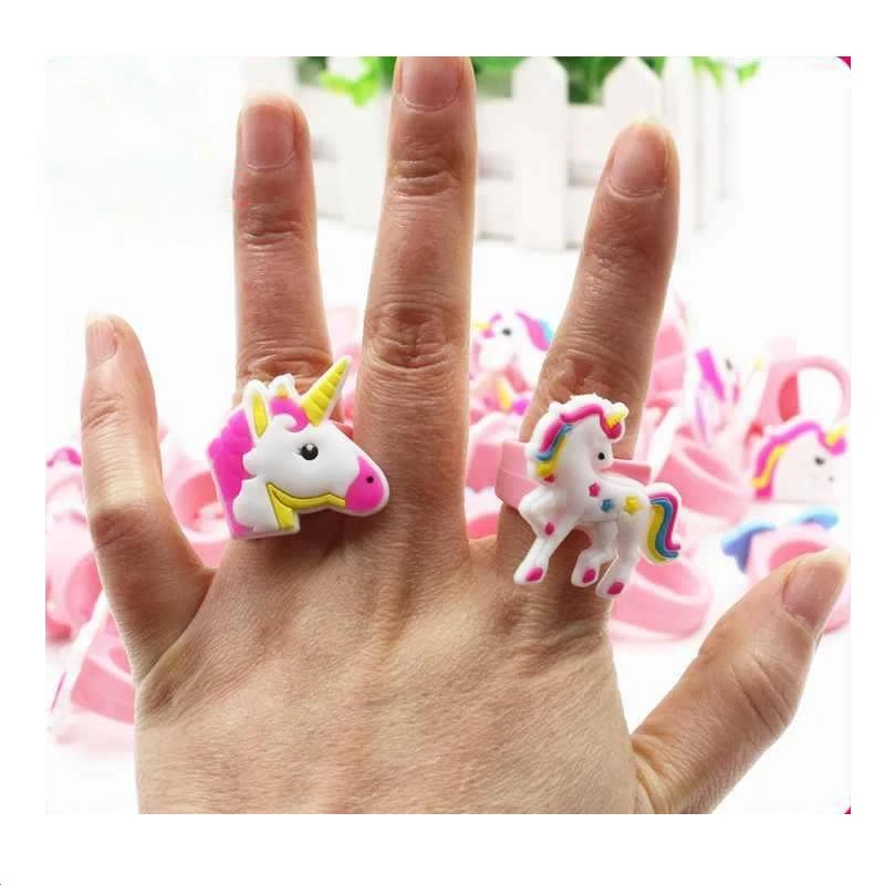 Módny predaj silikónové jednorožce prstene PVC Soft Cute Lucky Ring Kartoon Ring Party Gift