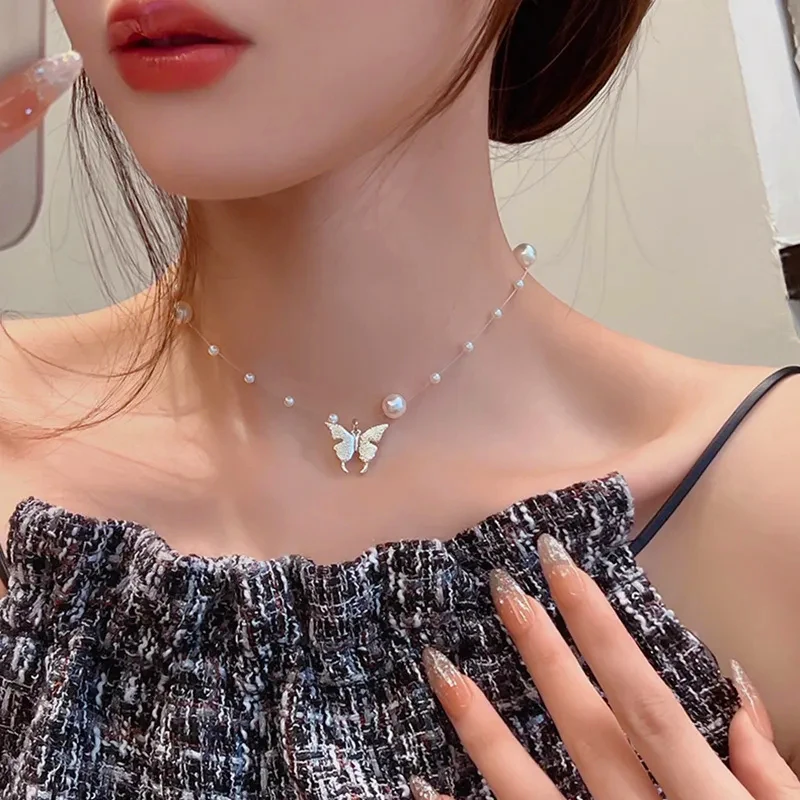 Módny trend Imitácia motýľa Perla náhrdelník pre ženy nové elegantné vynikajúce svetlo luxusné reťazové reťazce dievčat narodeninový darček