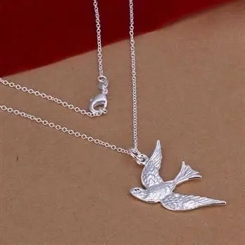 N151 Horúca predajná strieborná farebná šperky Veľkoobchod továrenská cena Strieborný módny prívesok Flying Bird náhrdelník pre ženy a muži