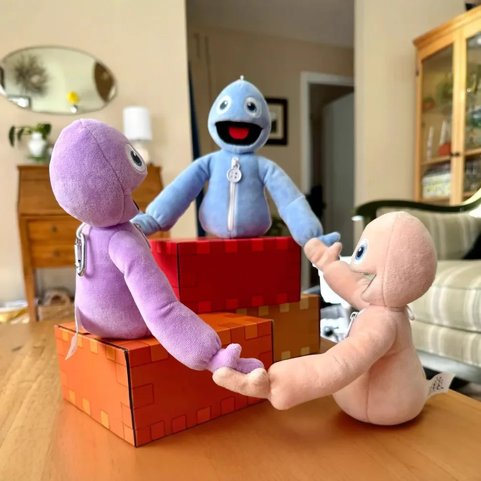 na sklade 25 cm yeeps: Skryť a hľadať plyšové bábiky ružové modré fialové plyšové sochy Doll Collection Collection Room Ozduku vianočné gif