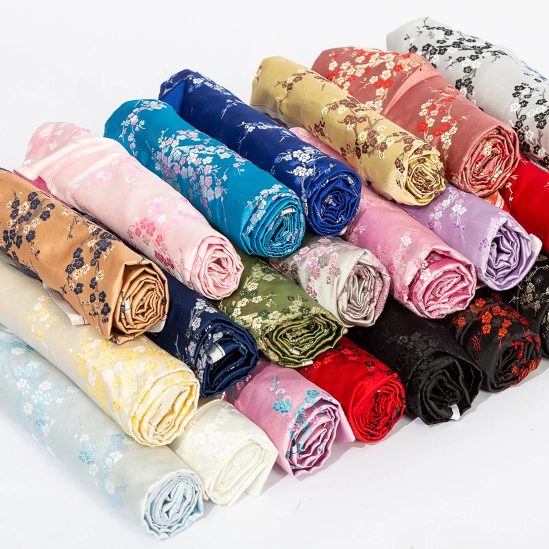 Na sklade Brocade Jacquard Triktily Damask Trikvity Polyester Tradičné oblečenie elegantné ako hodváb pre handriu kimono cheongsam