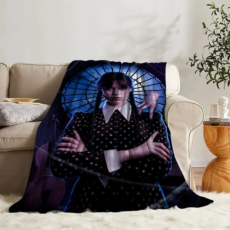Nadýchaná fleecová prikrývka v stredu