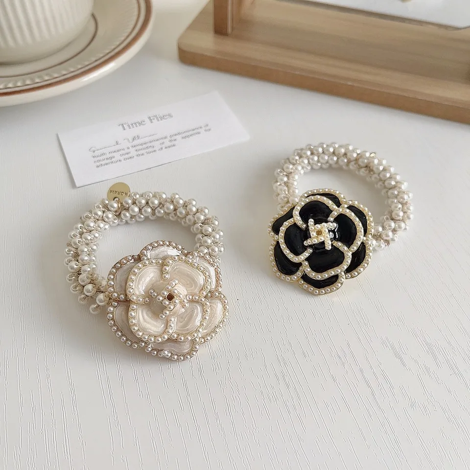 Najnovšie ruže Camellia Kaderské doplnky pre ženy Romantické ručne vyrábané kovové perlové kvetiny Pekelát Bracelet Bridals