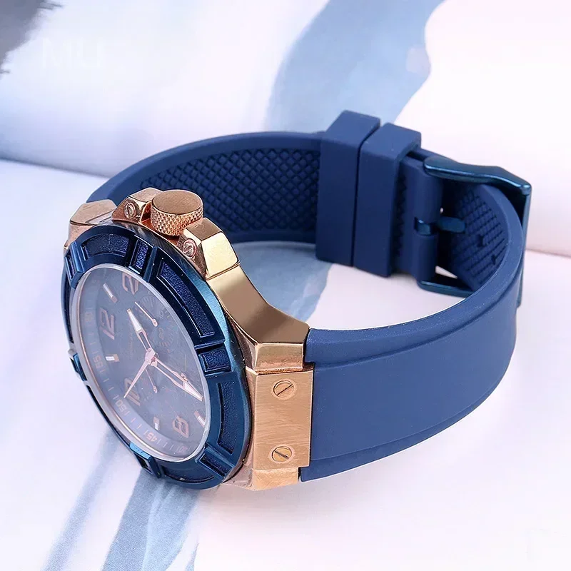 Nepremokavá priedušná pevná pevná z nehrdzavejúcej ocele Silikone Silicone WatchBands pre odhad W0040G3 W0040G5 W0247G3 remienok 22 mm